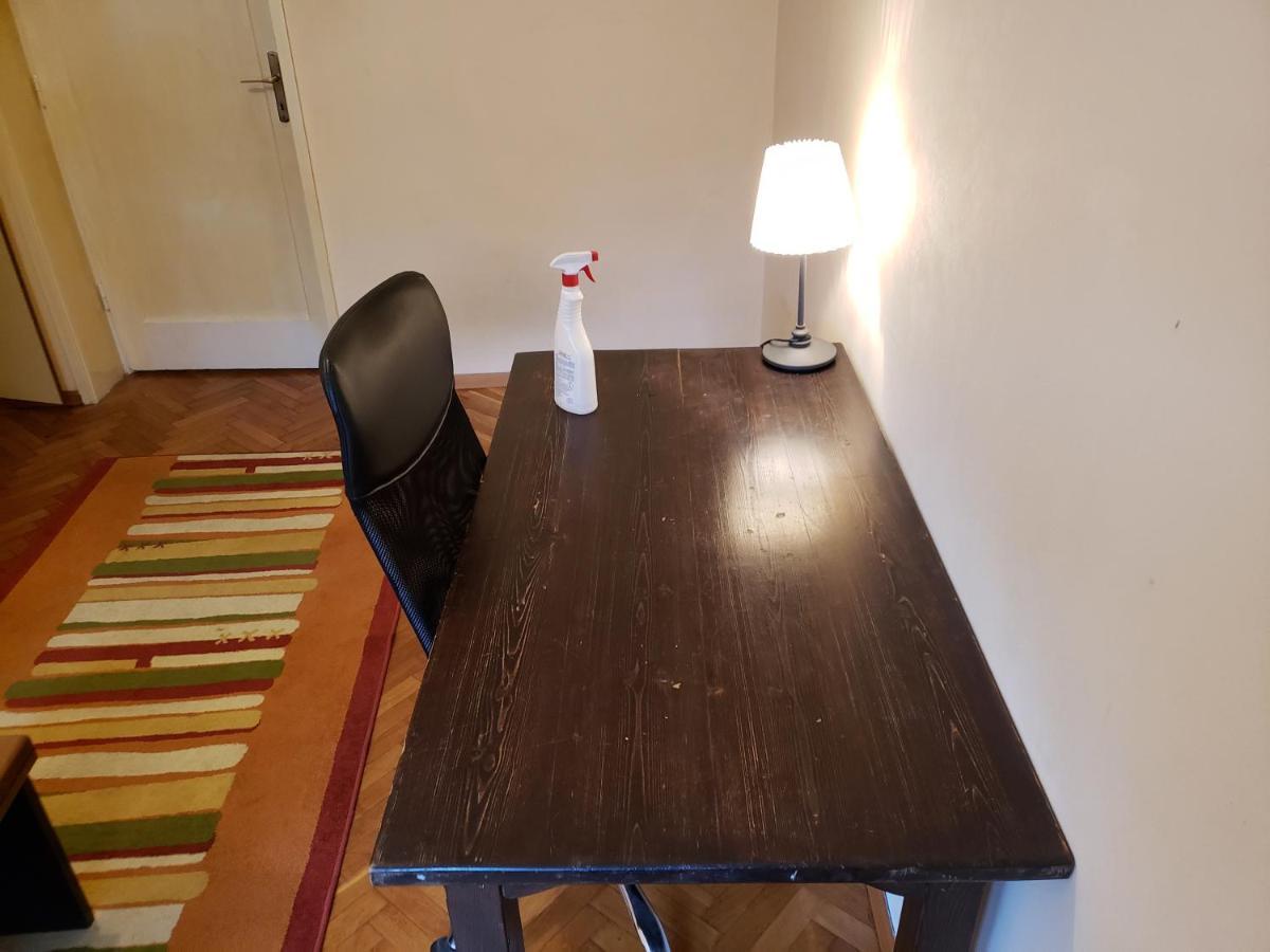 Private Cozy Room 1 With Shared Kitchen In Appartment, Downtown 베오그라드 외부 사진