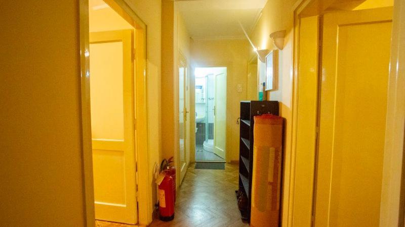 Private Cozy Room 1 With Shared Kitchen In Appartment, Downtown 베오그라드 외부 사진
