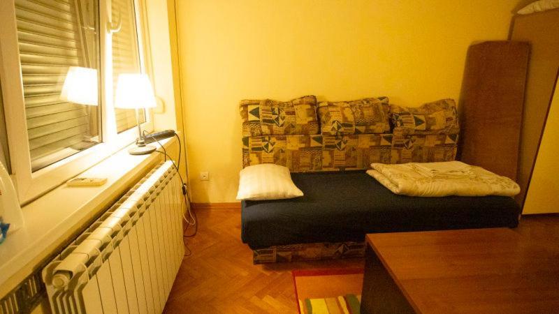 Private Cozy Room 1 With Shared Kitchen In Appartment, Downtown 베오그라드 외부 사진