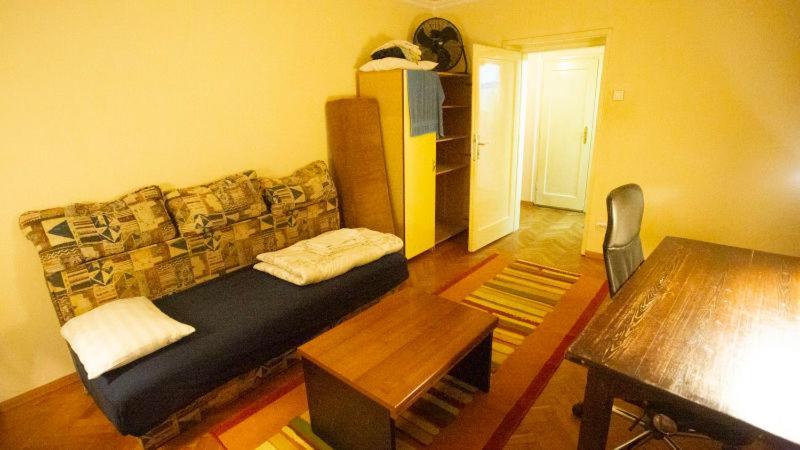 Private Cozy Room 1 With Shared Kitchen In Appartment, Downtown 베오그라드 외부 사진